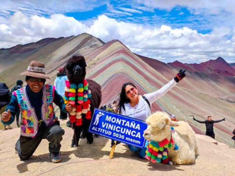 Full Day: Rainbow Mountain Tour private in Cusco